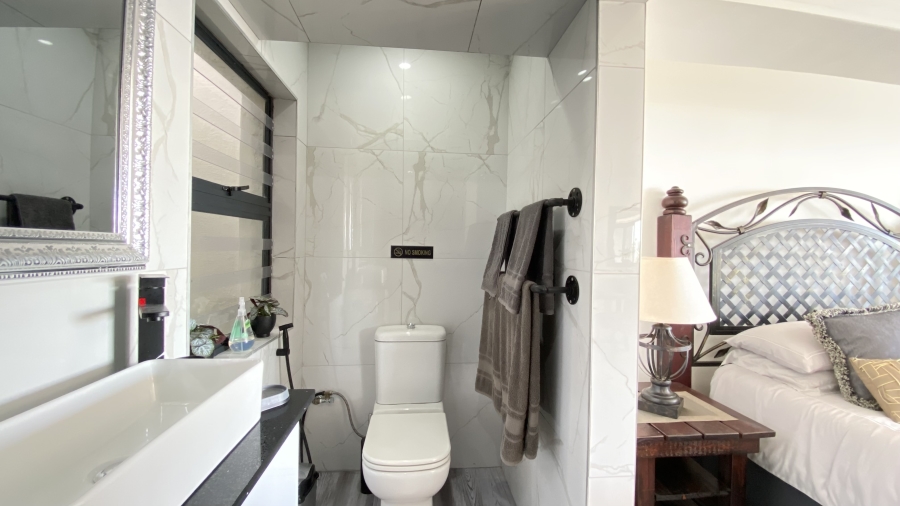 3 Bedroom Property for Sale in Seaforth Western Cape